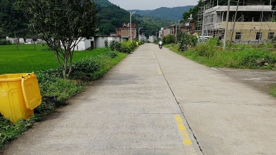 城乡环境整治见成效  梅县石坑龙塘村面貌焕然一新