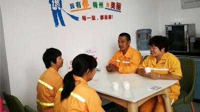 为爱心点个赞！梅城户外劳动者有了临时休息场所