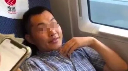 惩戒兑现！高铁“霸座”男列入限制乘火车“黑名单”