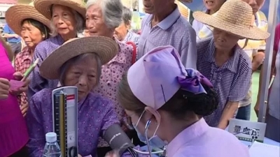 中秋假期，五华明鑫医院志愿者为山区群众送健康