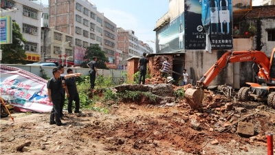 强势围观！五华法院网络直播强拆“钉子户”