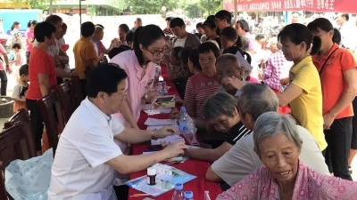关爱健康，情系百姓！兴宁大坪开展大型义诊活动...