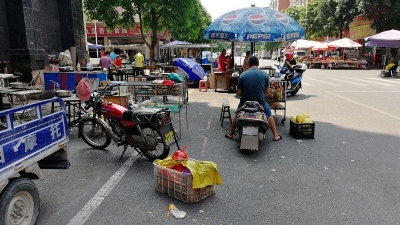 占道摆卖，当街宰杀活禽！蕉岭这个市场“有滴乱”