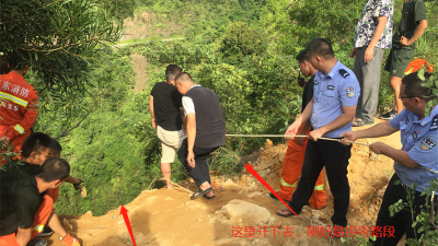 悲剧！货车深夜翻落百米陡崖，事发S228线丰顺八乡山段