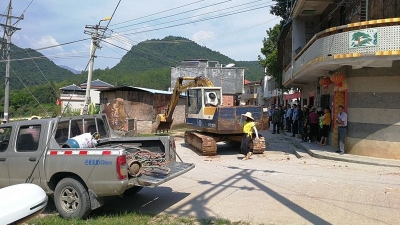 铁腕拆违“零容忍”！平远差干镇依法强拆2宗违章建筑