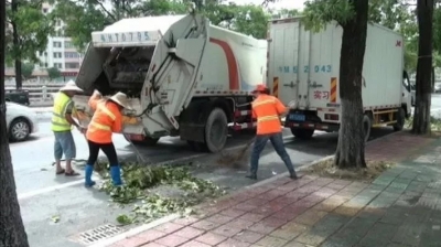 “山竹”远离丰顺，留下一片狼藉…多亏了这一群可爱的“黄精灵”