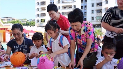 其乐融融！梅江区举行亲子活动，画面温馨…