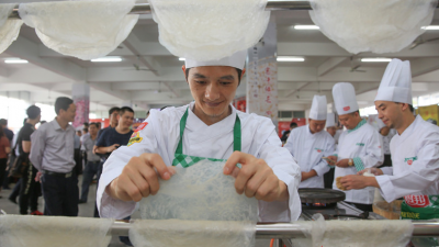 做好“特”字文章！梅州大力实施“客家菜师傅”工程 