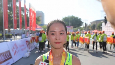 半马女子第一：嘉应学院大四学生殷晓雨！