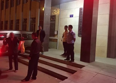 咋回事？七旬老人迷路竟走到离家60公里远的梅城...