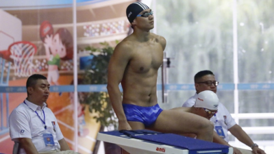 宁泽涛再退赛！手指关节韧带撕裂，放弃100米自由泳决赛