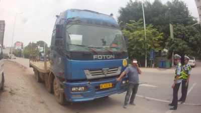 货车套牌改装“扮鬼扮马”？五华交警发大招让它现真身！