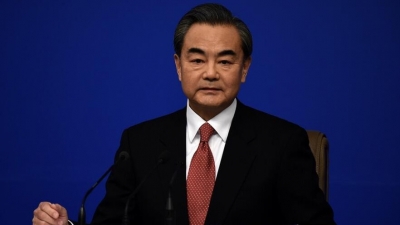 王毅会见美国国务卿：坚持合作共赢正道，不陷冲突对抗歧途