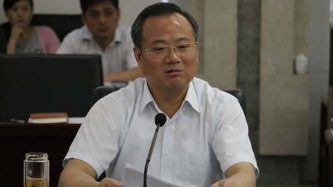 安徽原副省长周春雨受审：致6亿多国家财产损失