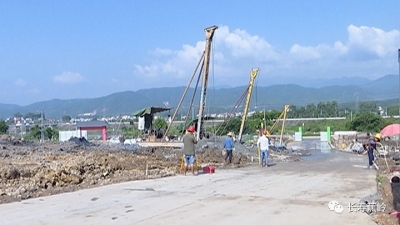 蕉岭加班加点赶进度 项目建设不“打烊”