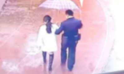 出结果了！带走罚站女教师的副所长被免职、调离公安系统