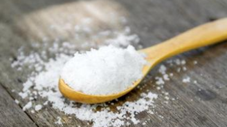 燕麦致癌 食盐有毒？自媒体爆款食品安全谣言是如何炮制的