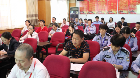 蕉岭政管办支部举办宪法学习专题讲座