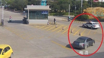 生死时速！群众旅途突然发病，警车开路打通“生命通道”