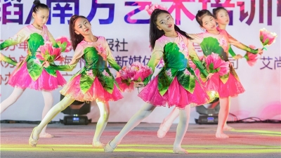 吹拉弹唱齐活！来看梅州日报艺术团文艺汇演