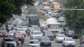 广东推进货运车“三检合一” ，经营者每年可节省约10亿元