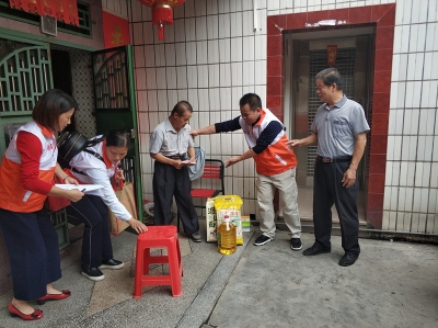 情暖重阳 敬老爱老！梅县区志愿者重阳前夕慰问孤寡老人