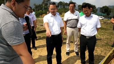 曾永祥廖茂忠深入到龙岗镇马图村调研