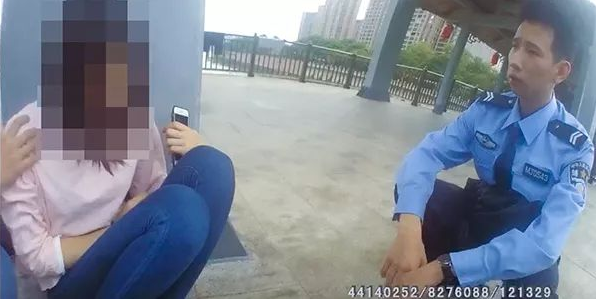 命悬一线！女子生活遇挫欲跳梅江河 幸好他们及时赶到...