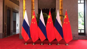 习近平即将会见俄罗斯总理梅德韦杰夫