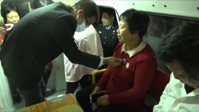 大埔三位老人深夜迷失深山，百余警民连夜搜山4小时终寻获