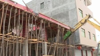 梅县区开展“雷霆行动”，拆除扶大三葵村违法建筑770㎡