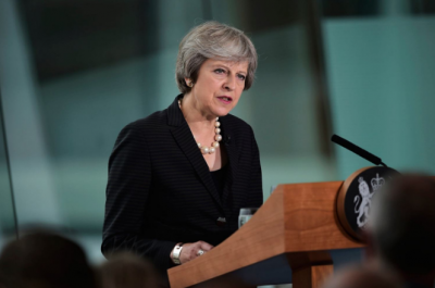英首相特雷莎·梅要求就退欧协议电视辩论，工党党首欣然应战