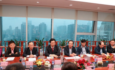 共叙乡情 共谋发展！五华县委县政府一行与深圳五华籍企业家座谈