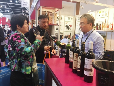学红酒知识，品各地美酒！梅州组团参加香港国际美酒展