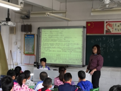 龙坪小学家长：我们买的教学设备哪去了？ 校方回应…