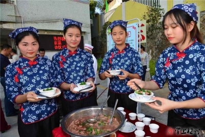 客都议事厅｜借“客家菜师傅”工程实现精准脱贫