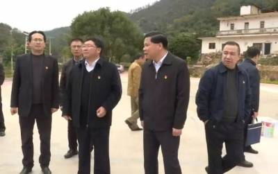 广州市副市长、公安局长杨江华带队到大埔梓里村检查督导精准扶贫工作