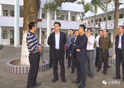 陈伟明走访调研市蕉华管理区机关、企事业单位