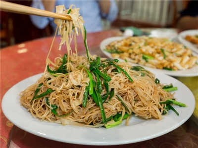 寻访民间客家菜名村丨丰顺汤南手工面线：沿袭匠心品质 传承300年技艺