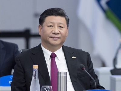 习近平主持召开中共中央政治局会议 审议《中国共产党政法工作条例》
