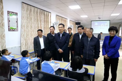 省港澳办党组书记廖京山一行到大埔调研精准扶贫工作