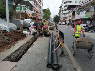 梅城西郊片区自来水管网月底改造完成！明年再投2000万改造管网