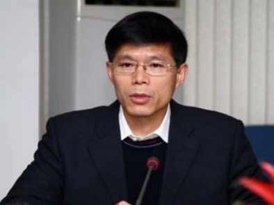 广东省科技厅原副厅长钟小平涉贿逾700万受审，当庭认罪悔罪