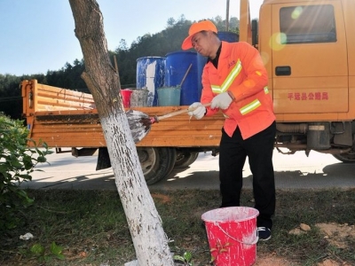 最美公路人丨何钦华：“我觉得养护公路是行善”