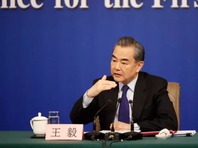 王毅：对于侵害中国公民正当权益的霸凌行径绝不坐视不管