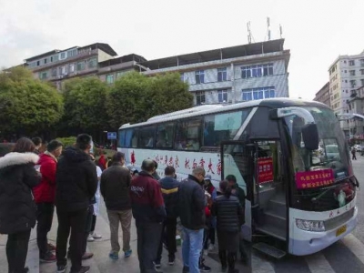 “热血”暖寒冬！蕉岭开展今年首场大型无偿献血活动