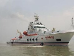 福建东山海域一货船进水遇险，11人获救2人失踪