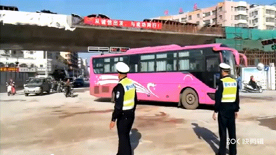 堵车拜拜！梅城三角圆盘跨线桥桥下正式通车