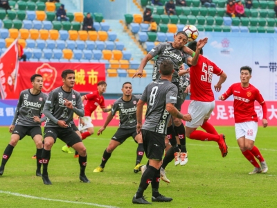 梅州日报专访澳门澳科邹北记足球队领队卢荻：以足球为媒促交流