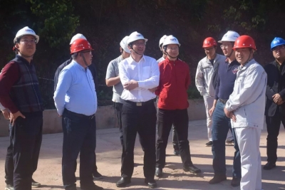 省交通集团一行到大潮高速项目建设现场进行督导